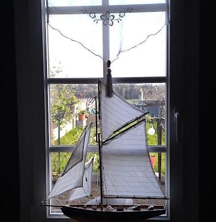 Une Chambre En Ville Domfront  Exteriér fotografie
