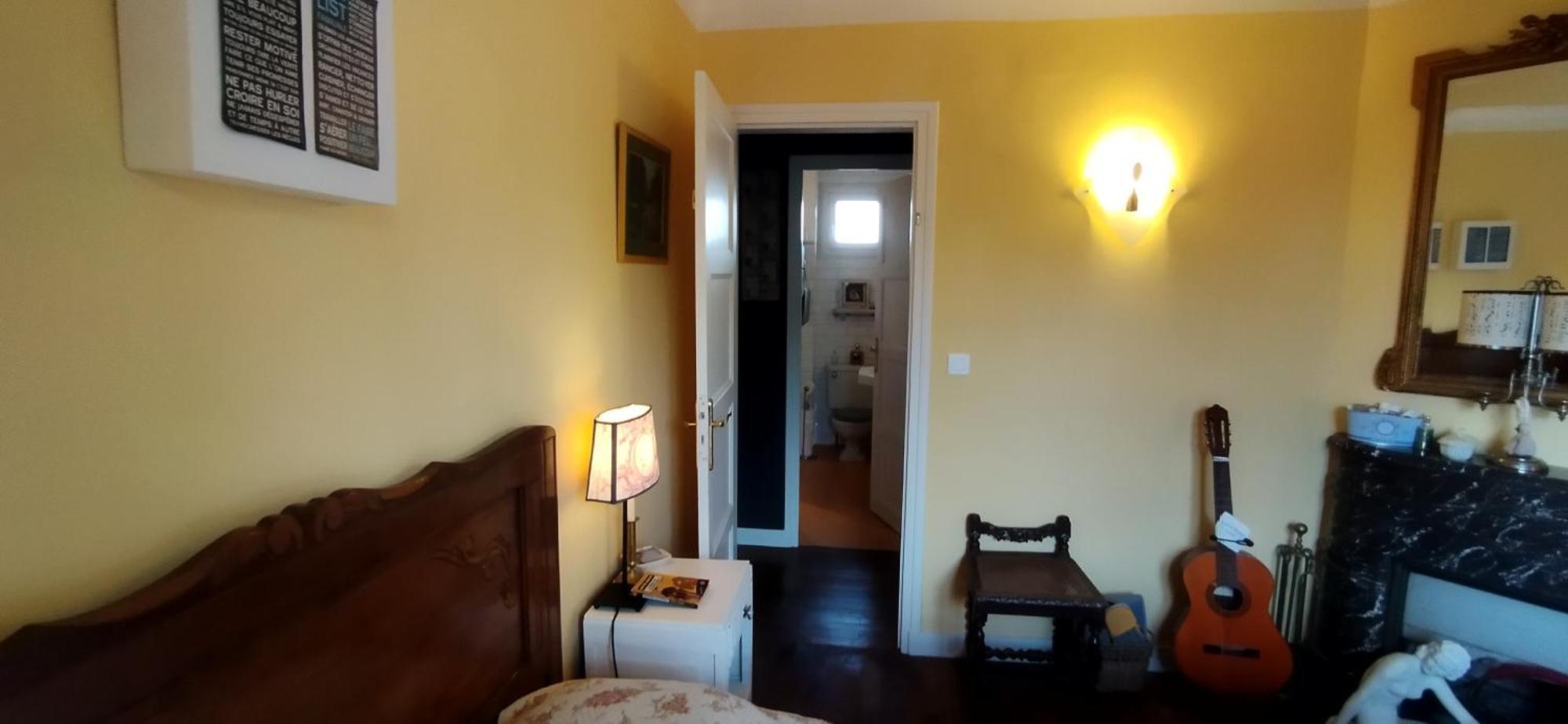 Une Chambre En Ville Domfront  Exteriér fotografie